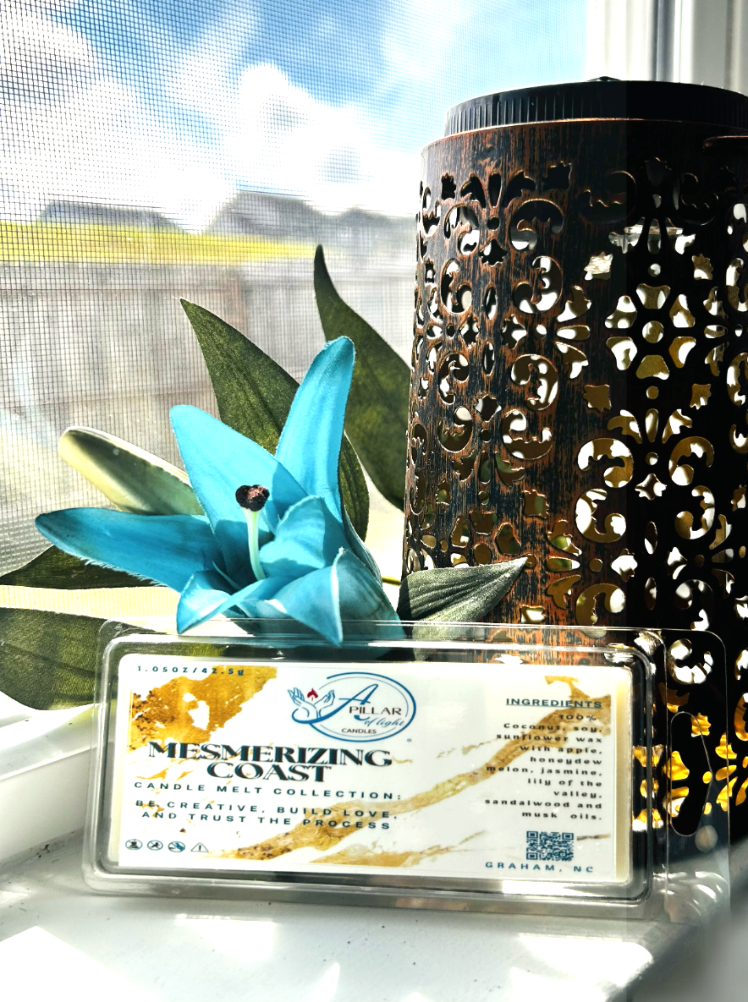 Premium snap bar wax melts featuring citrus and peach notes - eco-friendly and compatible with all wax warmers is a beach Aquatics, Jasmine, honeydew, Lilly of valley, sandalwood and musk scent wax melt 